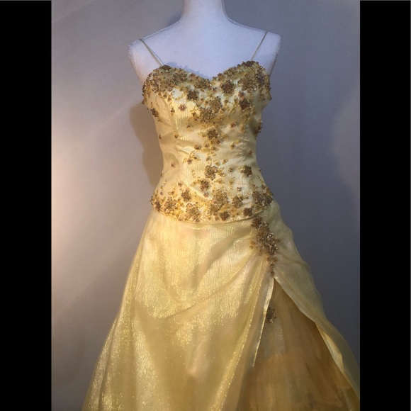 Unique Vintage Beaded Yellow Ballgown - Picture 10 of 17